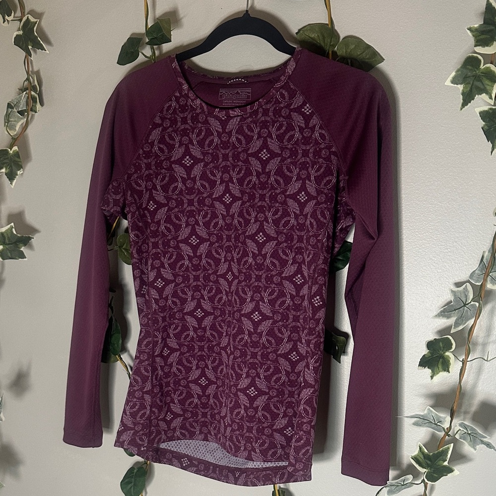 Patagonia Women's Burgundy Patterned Long Sleeve Top